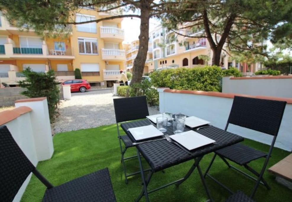 Appartement Situe A 100 M De La Plage Empuriabrava Exterior photo